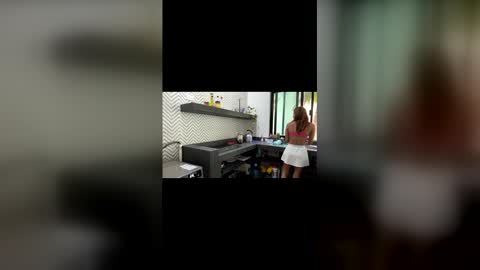 Snapshot of scarlettwhite69 chatting on February 24, 4:27 pm Scarlett online show from February 24, 4:27 pm