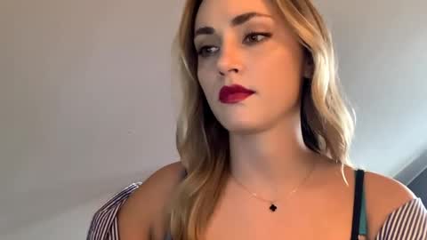 ScarlettxBlonde online show from March 27, 3:12 pm
