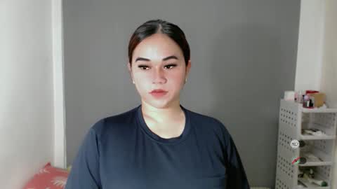 Snapshot of scarletvamp chatting on May 14, 11:39 am scarletvamp online show from May 14, 11:39 am