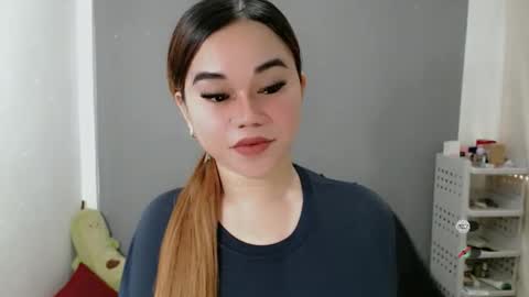 Snapshot of scarletvamp chatting on May 16, 3:47 am scarletvamp online show from May 16, 3:47 am