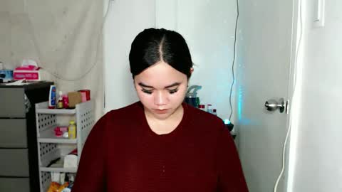 Snapshot of scarletvamp chatting on May 26, 1:56 am scarletvamp online show from May 26, 1:56 am