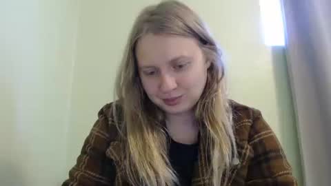 Snapshot of scartit chatting on October 24, 5:53 pm ScarTit Bernhard online show from October 24, 5:53 pm