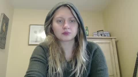 Snapshot of scartit chatting on November 21, 7:01 pm ScarTit Bernhard online show from November 21, 7:01 pm