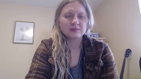 Snapshot of scartit chatting on November 24, 6:40 pm ScarTit Bernhard online show from November 24, 6:40 pm