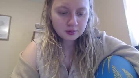 Snapshot of scartit chatting on December 1, 6:57 pm ScarTit Bernhard online show from December 1, 6:57 pm