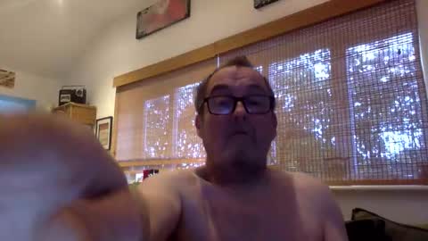 Snapshot of scbiggersballs chatting on October 25, 8:22 am scbiggersballs online show from October 25, 8:22 am