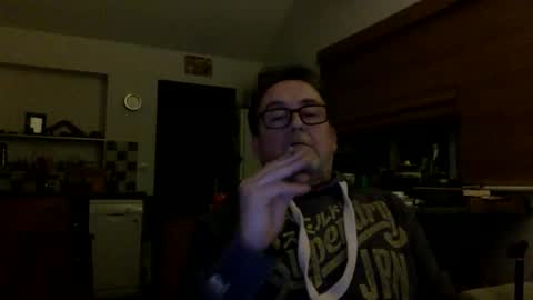 Snapshot of scbiggersballs chatting on March 22, 10:24 pm scbiggersballs online show from March 22, 10:24 pm