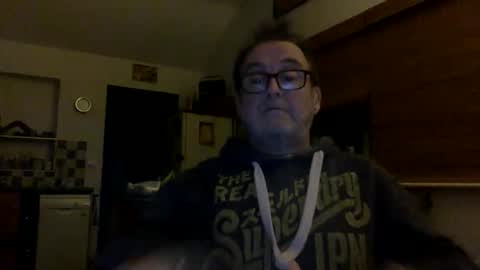 Snapshot of scbiggersballs chatting on March 29, 10:43 pm scbiggersballs online show from March 29, 10:43 pm
