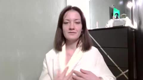 Snapshot of scented_elsa chatting on November 20, 3:34 pm Elsa online show from November 20, 3:34 pm