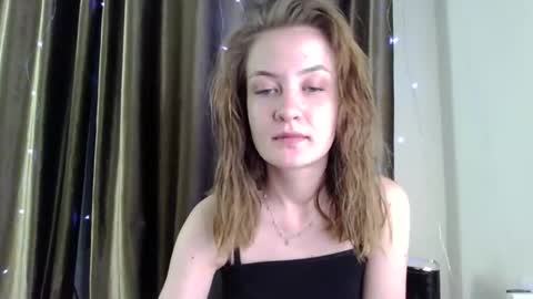 Elsa online show from May 15, 3:41 pm