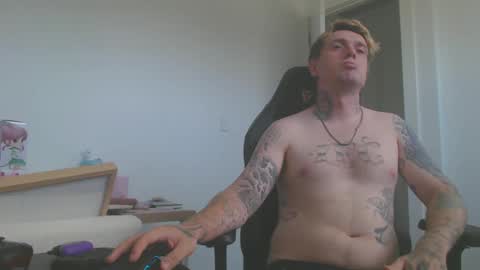 Snapshot of sceptixx chatting on January 27, 6:09 am sceptixx online show from January 27, 6:09 am