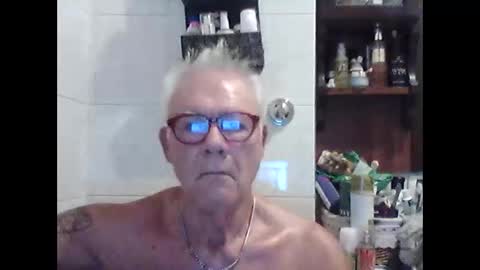 Snapshot of schizzodoro chatting on September 16, 2:56 am schizzodoro online show from September 16, 2:56 am