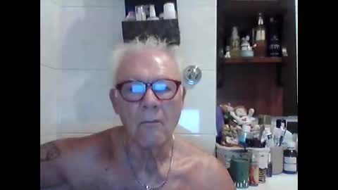 Snapshot of schizzodoro chatting on September 20, 4:02 am schizzodoro online show from September 20, 4:02 am