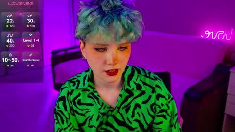 Snapshot of school_love chatting on December 13, 5:00 pm Rina online show from December 13, 5:00 pm