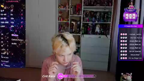 Snapshot of school_love chatting on July 20, 8:06 am Rina online show from July 20, 8:06 am