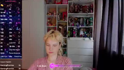 Snapshot of school_love chatting on July 27, 9:49 am Rina online show from July 27, 9:49 am
