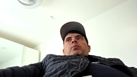 Snapshot of schosch01 chatting on March 16, 12:20 pm schosch01 online show from March 16, 12:20 pm