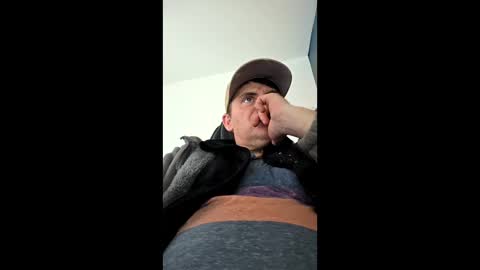 Snapshot of schosch01 chatting on April 7, 3:12 pm schosch01 online show from April 7, 3:12 pm