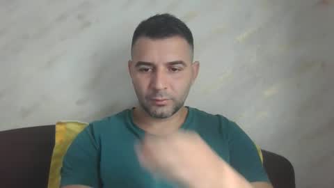 Snapshot of sclavro chatting on September 25, 7:23 am Alin online show from September 25, 7:23 am