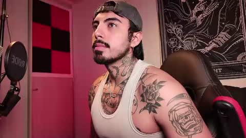 Snapshot of scockpion_ chatting on June 12, 10:03 am Alejandro help me to reach 200 thumps up online show from June 12, 10:03 am