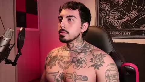 Snapshot of scockpion_ chatting on June 25, 5:23 am Alejandro help me to reach 200 thumps up online show from June 25, 5:23 am