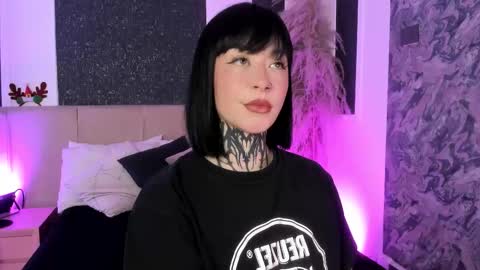 Scolw  online show from December 5, 12:14 pm