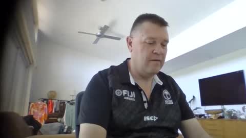 Snapshot of scoobs71 chatting on December 19, 7:18 am Scoobs online show from December 19, 7:18 am