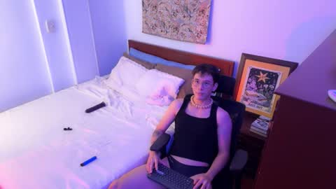 ScoobySnack online show from December 14, 2:06 am