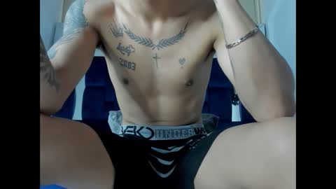 Snapshot of scook_gray chatting on February 13, 6:15 pm scook_gray online show from February 13, 6:15 pm