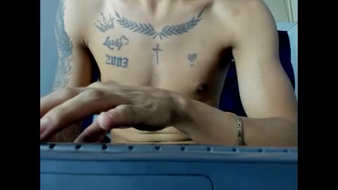 Snapshot of scook_gray chatting on February 20, 1:13 am scook_gray online show from February 20, 1:13 am