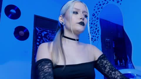 Goddess online show from May 7, 1:44 am