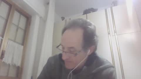 Snapshot of scotchwhieskie chatting on February 17, 7:21 pm scotchwhieskie online show from February 17, 7:21 pm