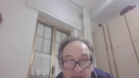 Snapshot of scotchwhieskie chatting on March 3, 7:06 pm scotchwhieskie online show from March 3, 7:06 pm