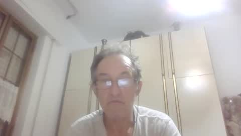 Snapshot of scotchwhieskie chatting on September 15, 6:52 pm scotchwhieskie online show from September 15, 6:52 pm