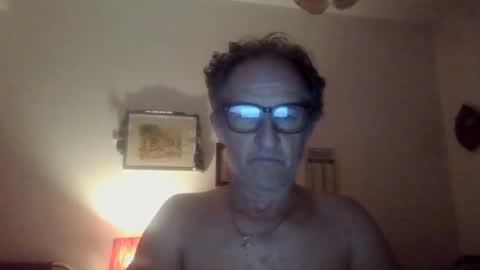 Snapshot of scotchwhieskie chatting on June 28, 9:54 pm scotchwhieskie online show from June 28, 9:54 pm