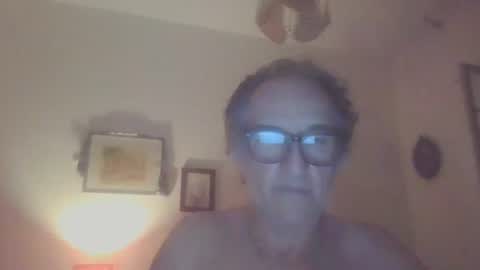Snapshot of scotchwhieskie chatting on July 7, 11:09 pm scotchwhieskie online show from July 7, 11:09 pm
