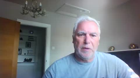 Snapshot of scoti55 chatting on April 8, 3:34 pm scoti55 online show from April 8, 3:34 pm