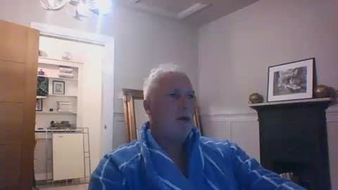 Snapshot of scoti55 chatting on April 15, 9:04 pm scoti55 online show from April 15, 9:04 pm