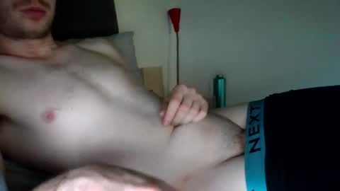 Snapshot of scott8925 chatting on June 20, 8:22 pm scott8925 online show from June 20, 8:22 pm