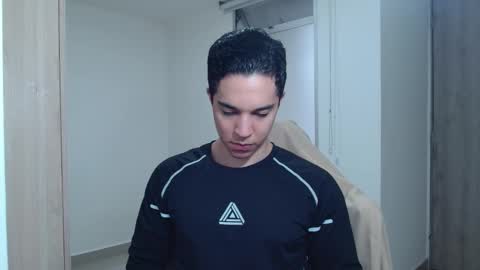 Snapshot of scott_brasher1 chatting on January 13, 9:20 pm Twitter Scott brasher1 Instagram Camiloestuardo2 online show from January 13, 9:20 pm