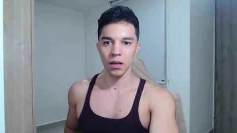 Snapshot of scott_brasher1 chatting on January 16, 10:23 pm Twitter Scott brasher1 Instagram Camiloestuardo2 online show from January 16, 10:23 pm