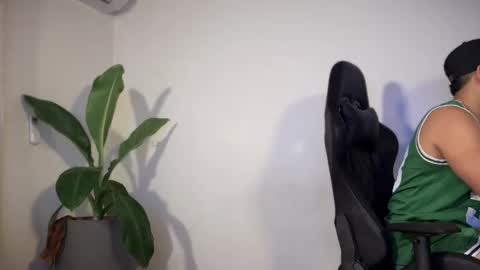 Andrew Flintt online show from February 16, 11:06 am