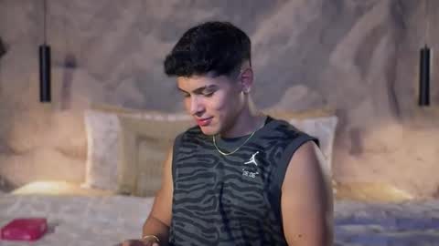 Andrew Flintt online show from March 1, 12:01 am