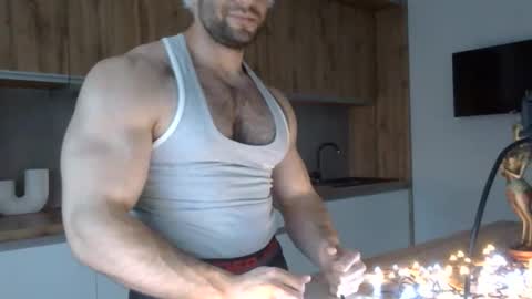 Snapshot of scottbarloow chatting on December 17, 1:50 pm scottbarloow online show from December 17, 1:50 pm