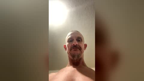 Snapshot of scottieloco chatting on April 12, 6:51 am scottieloco online show from April 12, 6:51 am