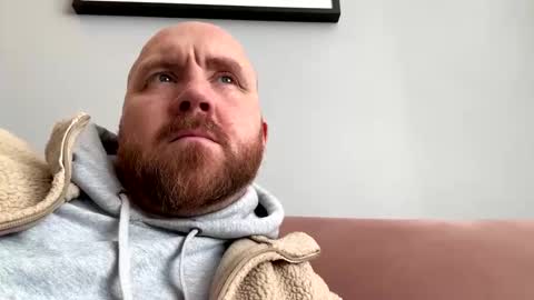 Snapshot of scottric chatting on January 27, 11:11 am SexyDaddy online show from January 27, 11:11 am