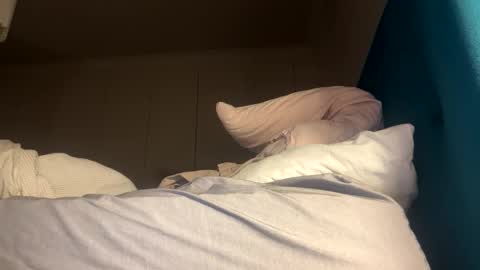 Snapshot of scottric chatting on September 14, 10:09 pm SexyDaddy online show from September 14, 10:09 pm