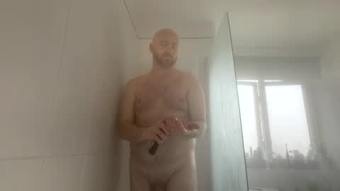 Snapshot of scottric chatting on March 22, 3:15 pm SexyDaddy online show from March 22, 3:15 pm