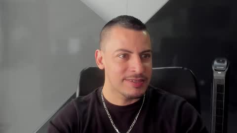 Ricardo online show from February 11, 2:33 pm