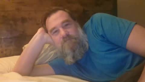 Snapshot of scottybobbit chatting on December 15, 9:35 am Scott online show from December 15, 9:35 am